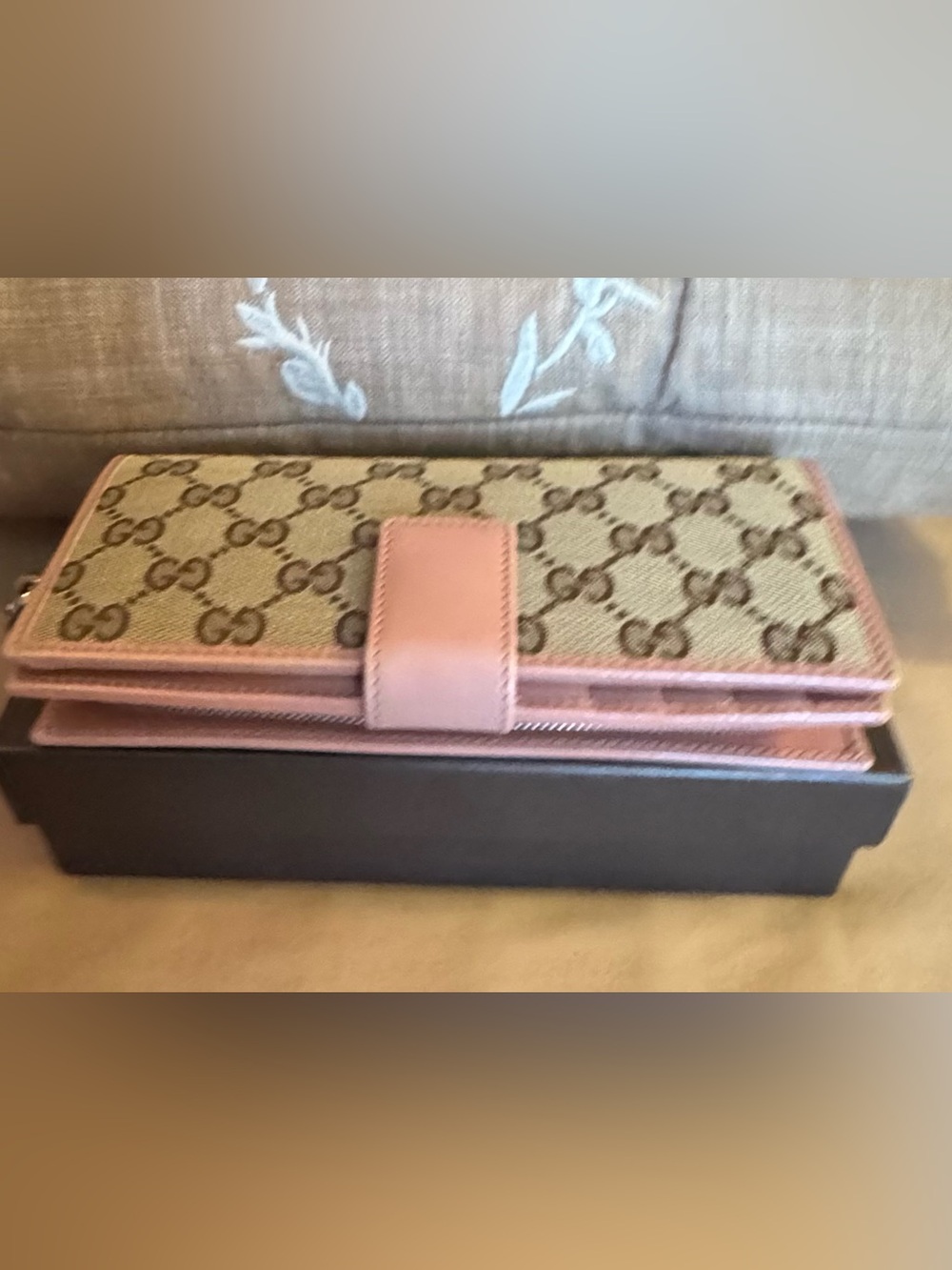 Gucci Beige GG Canvas Wallet with Pink Leather Trim - Picture 4 of 7